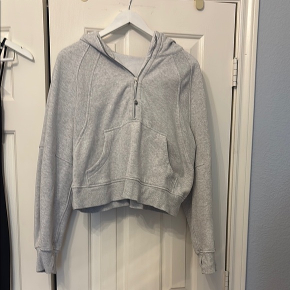 Lululemon Heather Grey Scuba half zip size M/L - Picture 2 of 3